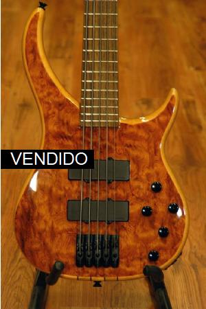Peavey Cirrus BXP 5 Bubinga Peavey Cirrus BXP 5 Bubinga